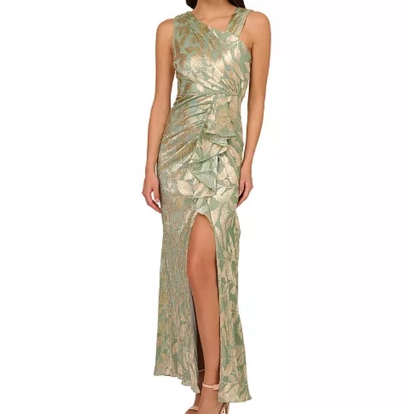 Adrianna Papell
Women's Asymmetric Metallic Mermaid Gown Size 4 - Picture 2 of 7